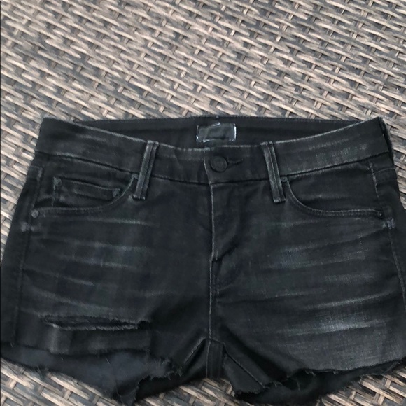 MOTHER Black Denim Distressed Shorts 25 - Picture 2 of 8